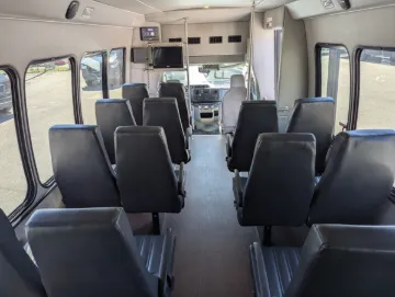 Picture of 2017 Ford E450 Shuttle Bus