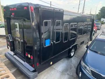 Picture of 2013 Ford F550 ADA Shuttle Bus
