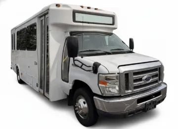 Picture of 2013 Ford E-450 Shuttle Bus ADA
