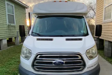 Picture of 2016 Ford T-350HD Starcraft 13P Luxury