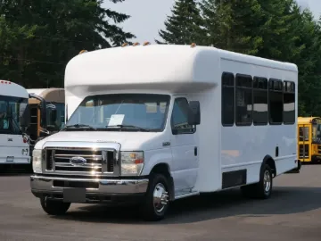 Picture of 2009 Ford E450 Starcraft Allstar Shuttle Bus