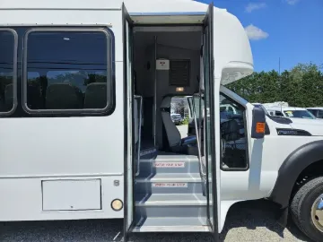 Picture of 2012 Ford F-450 Sd Shuttle Bus