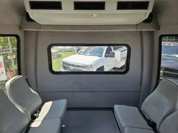 Picture of 2012 Ford F-450 Sd Shuttle Bus