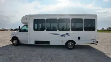 Picture of 2019 Ford E450 Starcraft Shuttle Bus