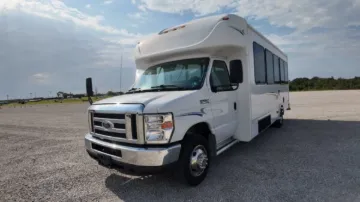 Picture of 2019 Ford E450 Starcraft Shuttle Bus