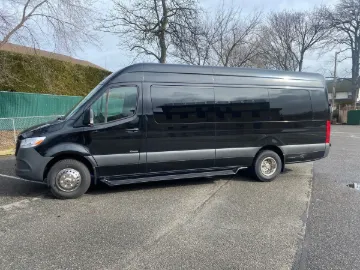 Picture of 2026 Mercedes-Benz Sprinter 3500 Passenger Van