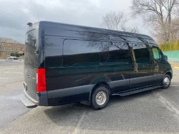 Picture of 2026 Mercedes-Benz Sprinter 3500 Passenger Van