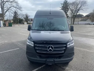 Picture of 2026 Mercedes-Benz Sprinter 3500 Passenger Van