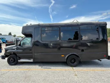 Picture of 2016 Ford E450 Super Duty Limo & Party Bus