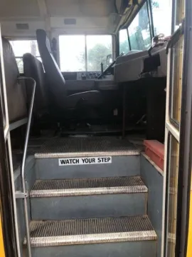 Picture of 2001 International 3000 School Bus