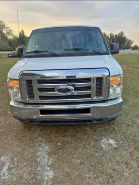 Picture of 2012 Ford E-350 Super Duty Passenger Van