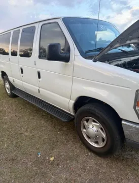 Picture of 2012 Ford E-350 Super Duty Passenger Van