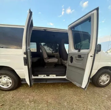 Picture of 2012 Ford E-350 Super Duty Passenger Van