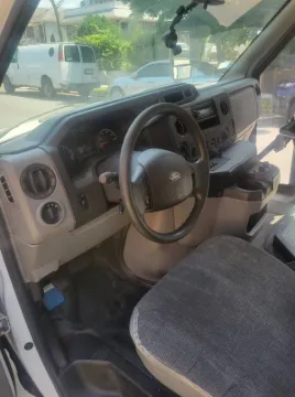 Picture of 2018 Ford E450 Super Duty Cutaway Shuttle Bus