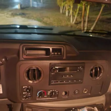 Picture of 2012 Ford E350 Super Duty Shuttle Bus ADA