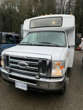 Picture of 2008 Ford E450 Shuttle Bus