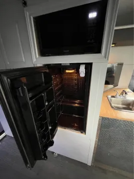 Picture of 2008 Ford E450 Shuttle Bus