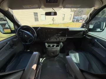 Picture of 2016 Chevrolet Express 3500 Passenger Van