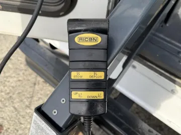 Picture of 2002 Ford E-450 Super Duty Shuttle Bus ADA