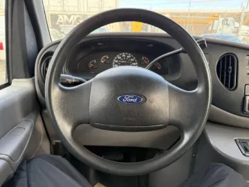 Picture of 2002 Ford E-450 Super Duty Shuttle Bus ADA