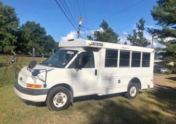 Picture of 2004 Chevrolet Express 3500 Collins Shuttle Bus