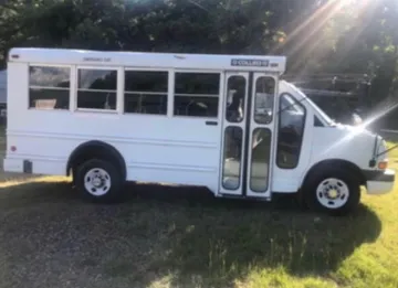 Picture of 2004 Chevrolet Express 3500 Collins Shuttle Bus