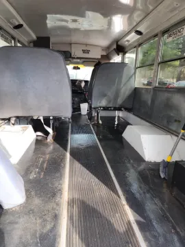 Picture of 2004 Chevrolet Express 3500 Collins Shuttle Bus