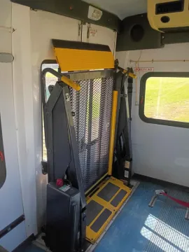 Picture of 2006 Ford E450 ADA Shuttle Bus