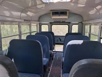 Picture of 1999 GMC Savana Cutaway School Bus