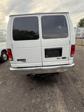Picture of 2014 Ford E350 Xlt Extended Passenger Van