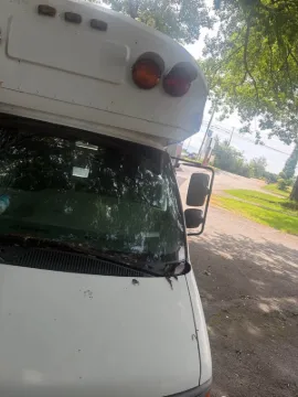Picture of 1992 GMC Savanna Cutaway Shuttle Bus