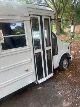 Picture of 1992 GMC Savanna Cutaway Shuttle Bus