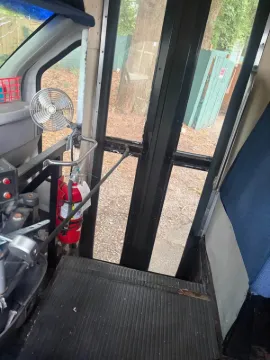 Picture of 1992 GMC Savanna Cutaway Shuttle Bus