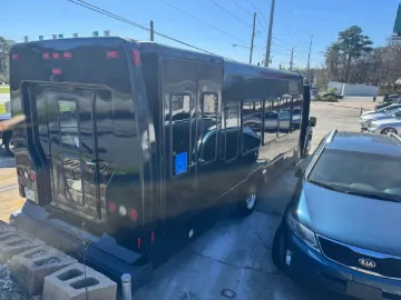 Picture of 2013 Ford F550 ADA Shuttle Bus
