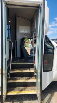 Picture of 2013 Ford F-550 ADA Shuttle Bus