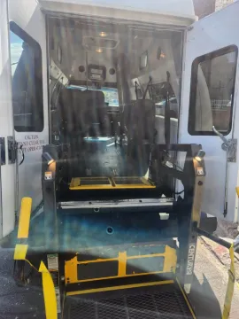 Picture of 2009 Ford E350 Startrans ADA Shuttle Bus