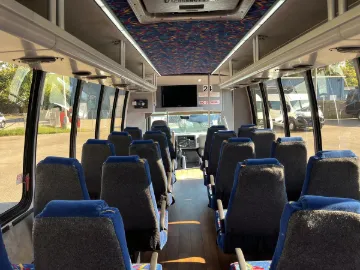 Picture of 2014 Turtle Top International Shuttle Bus