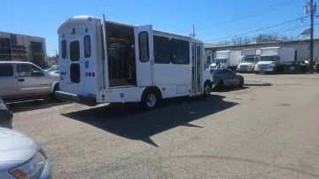 Picture of 2017 Chevrolet 4500 Cutaway Shuttle Bus ADA