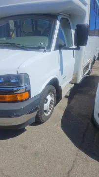 Picture of 2017 Chevrolet 4500 Cutaway Shuttle Bus ADA