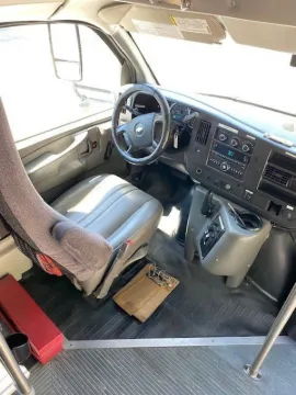 Picture of 2014 Chevrolet Express 4500 Glaval Shuttle Bus
