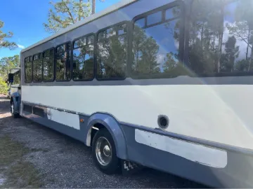 Picture of 2013 International 36 Pass Mid Size Bus