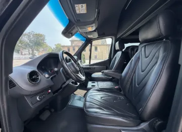 Picture of 2022 Mercedes-Benz Sprinter 3500Xd Passenger Van