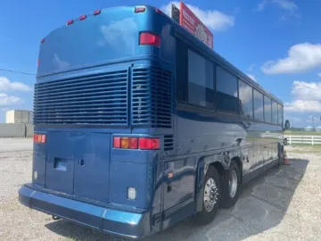 Picture of 1996 MCI 102D3 Coach Bus
