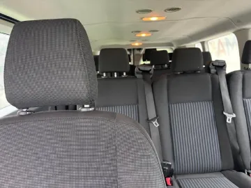 Picture of 2019 Ford E350 Super Duty Passenger Van
