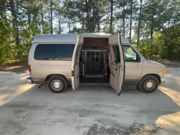 Picture of 2002 Ford E150 Passenger ADA Passenger Van