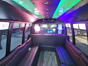 Picture of 2008 Ford E450 Limo & Party Bus