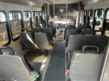 Picture of 2013 Ford E350 Xl Shuttle Bus