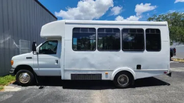 Picture of 2007 Ford E350 Super Duty Shuttle Bus ADA