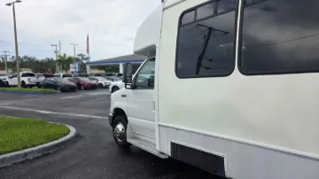 Picture of 2009 Ford E450 ADA Shuttle Bus