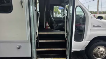 Picture of 2009 Ford E450 ADA Shuttle Bus